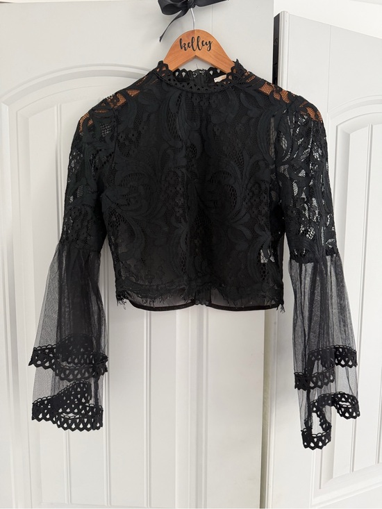 Tops - Lace crop top with bell sleeves